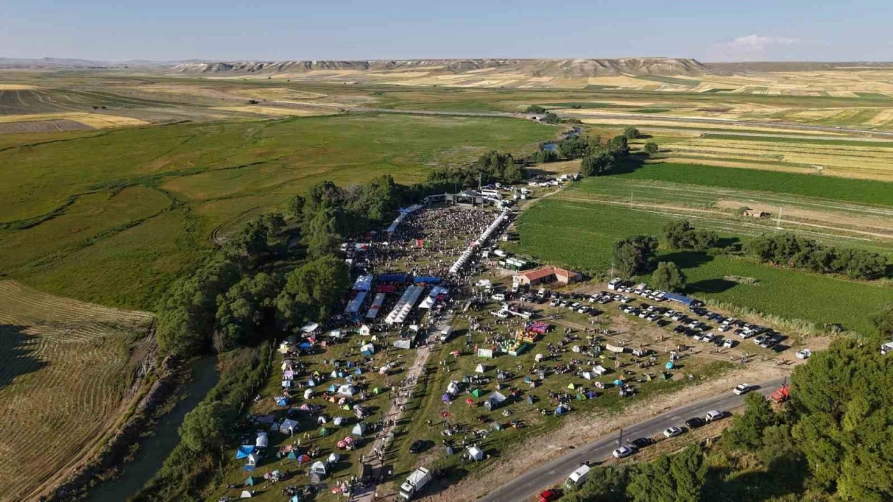 10. Uluslararası Uzunyayla &Ccedil;erkes K&uuml;lt&uuml;r Festivali yapıldı
