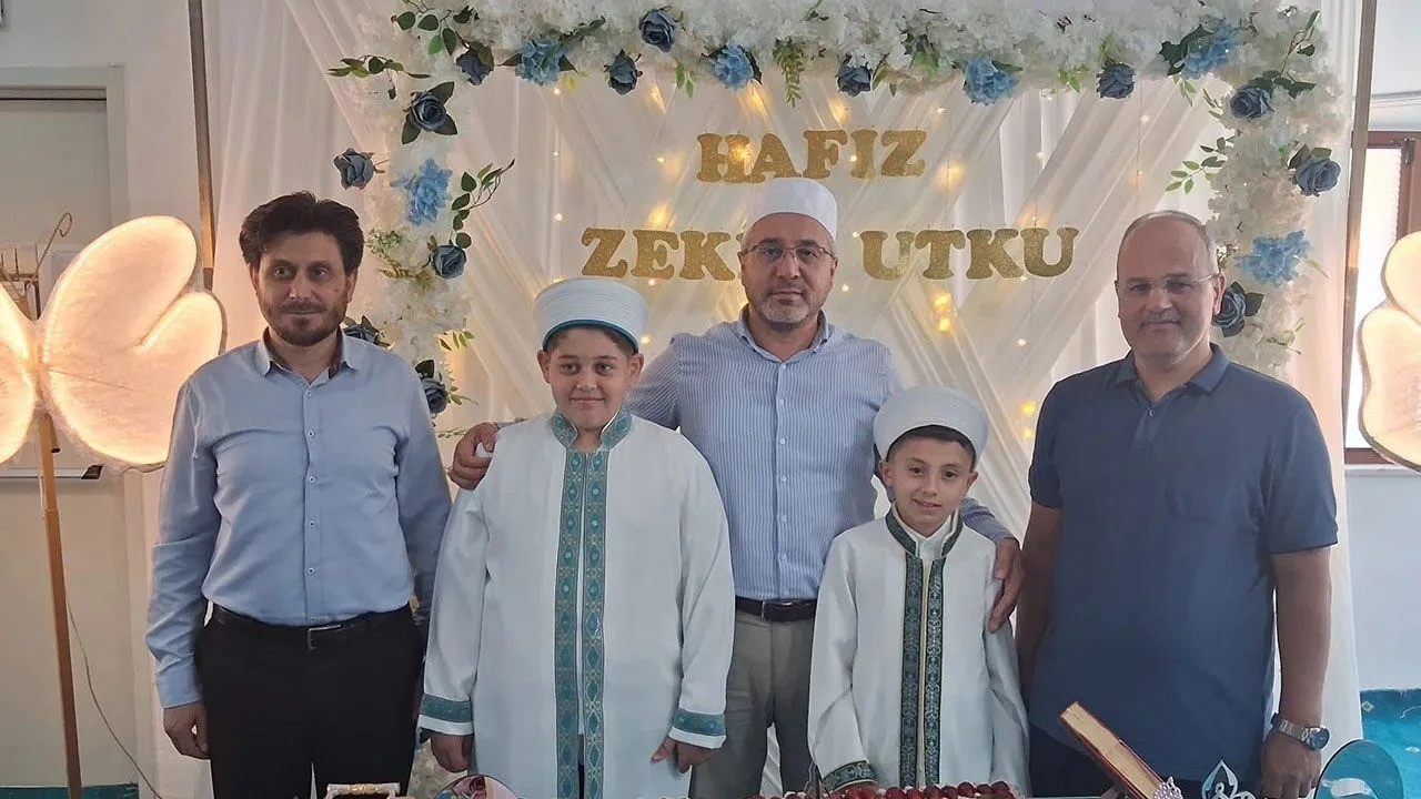 10 yaşında 7 ayda hafız oldu
