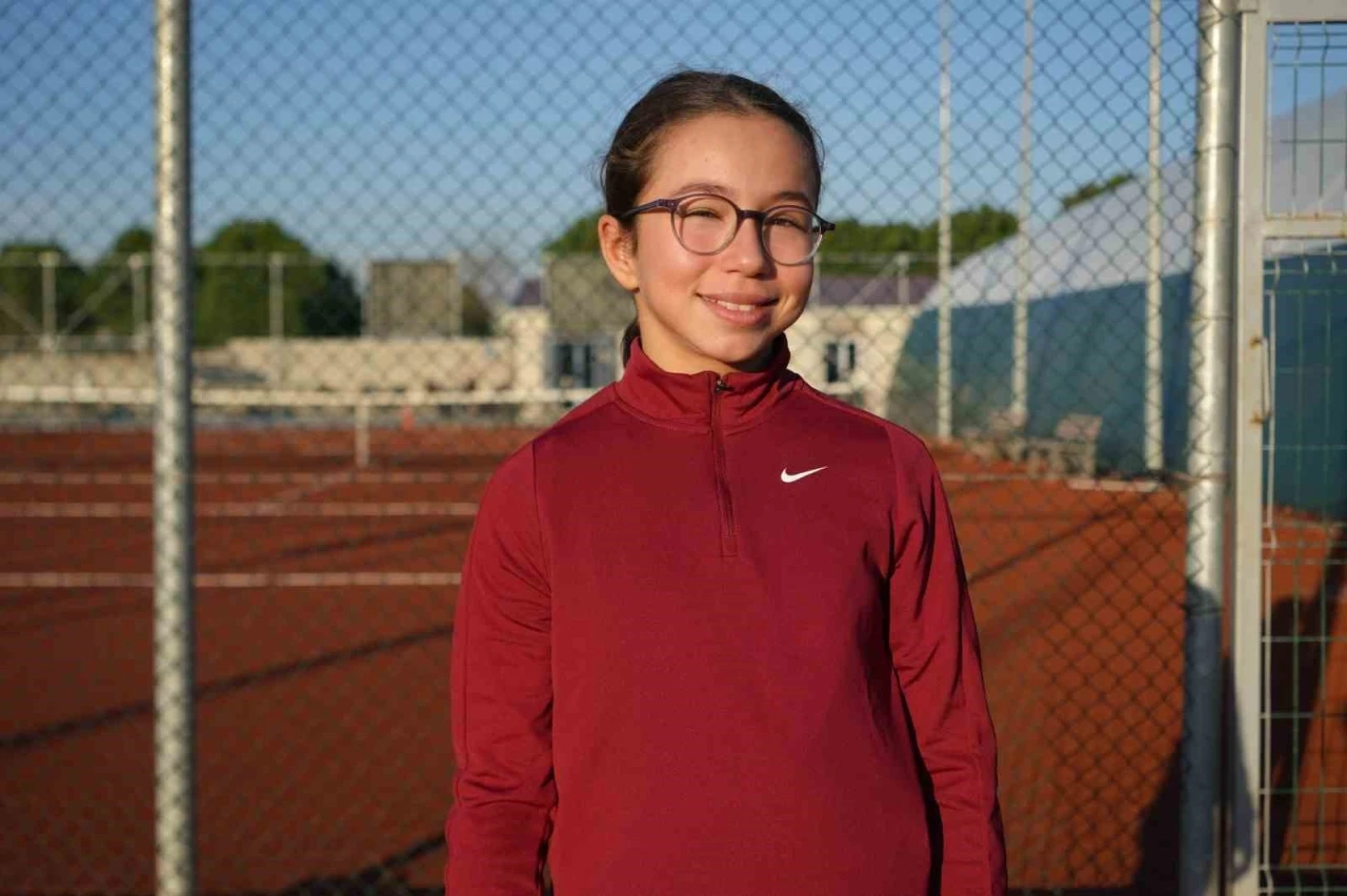 10 yaşında milli takıma se&ccedil;ildi, 16 turnuvada set vermeden şampiyon oldu
