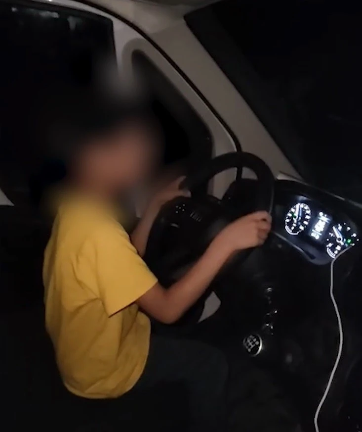 10 yaşındaki çocuğuna araç kullandırdı, 21 bin TL cezayı yedi
