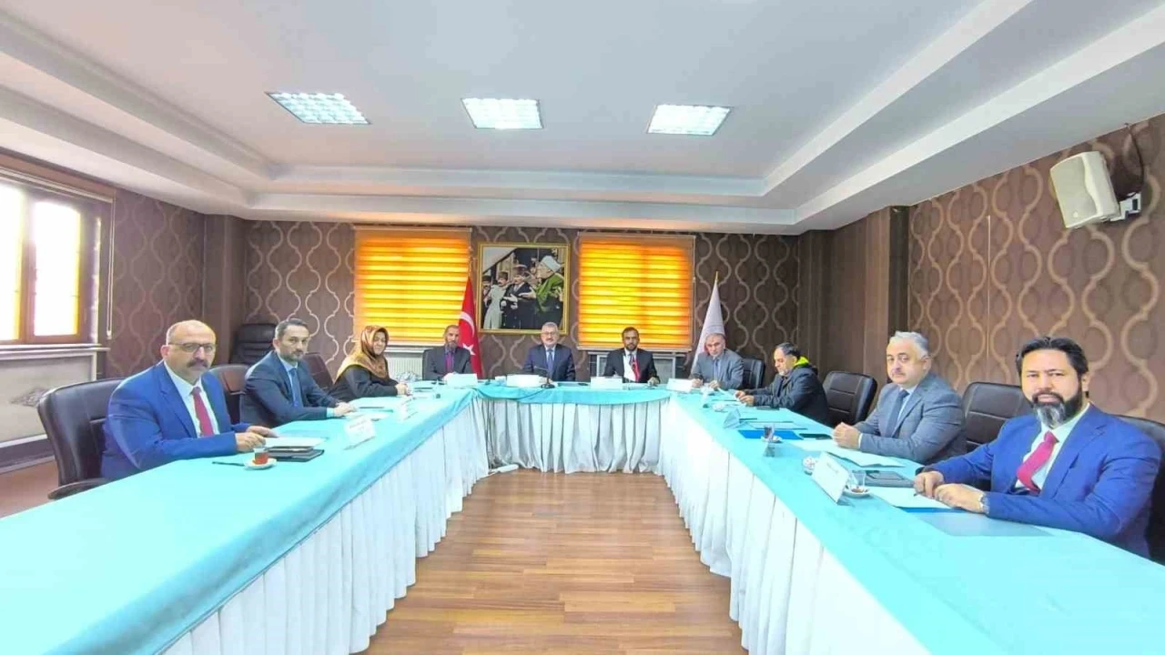 1001 Hatim için istişare toplantısı
