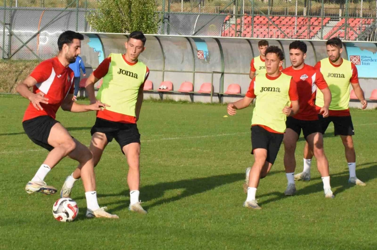 1461 Trabzon FK Erzurum’da kampa başladı
