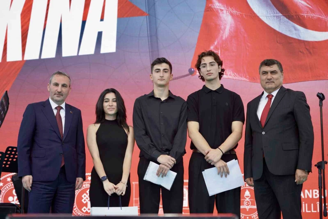 15 Temmuz Demokrasi ve Milli Birlik Günü’nde şiir yarışması ödül töreni düzenlendi
