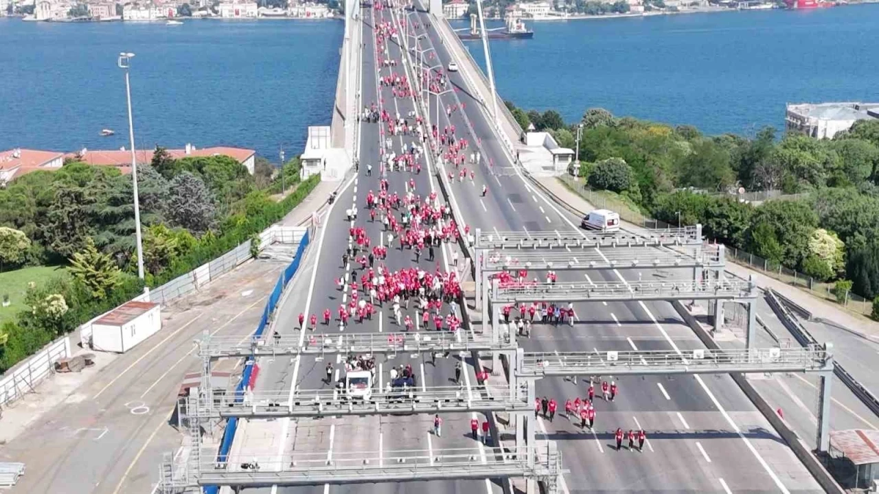 15 Temmuz Demokrasi ve Milli Birlik G&uuml;n&uuml; y&uuml;r&uuml;y&uuml;ş&uuml; dron ile g&ouml;r&uuml;nt&uuml;lendi
