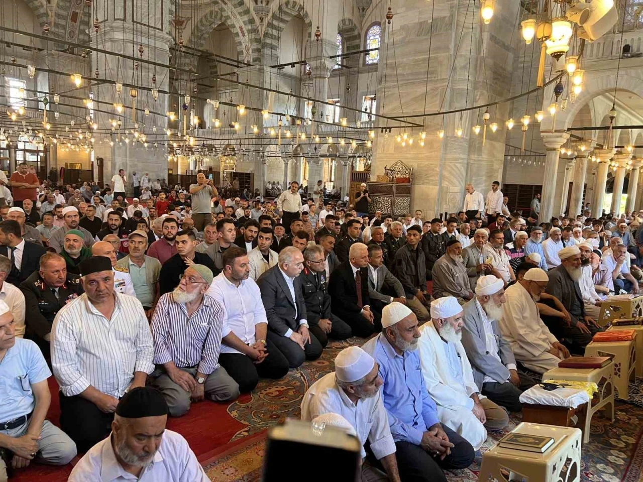 15 Temmuz şehitleri Fatih Camii’nde dualarla anıldı
