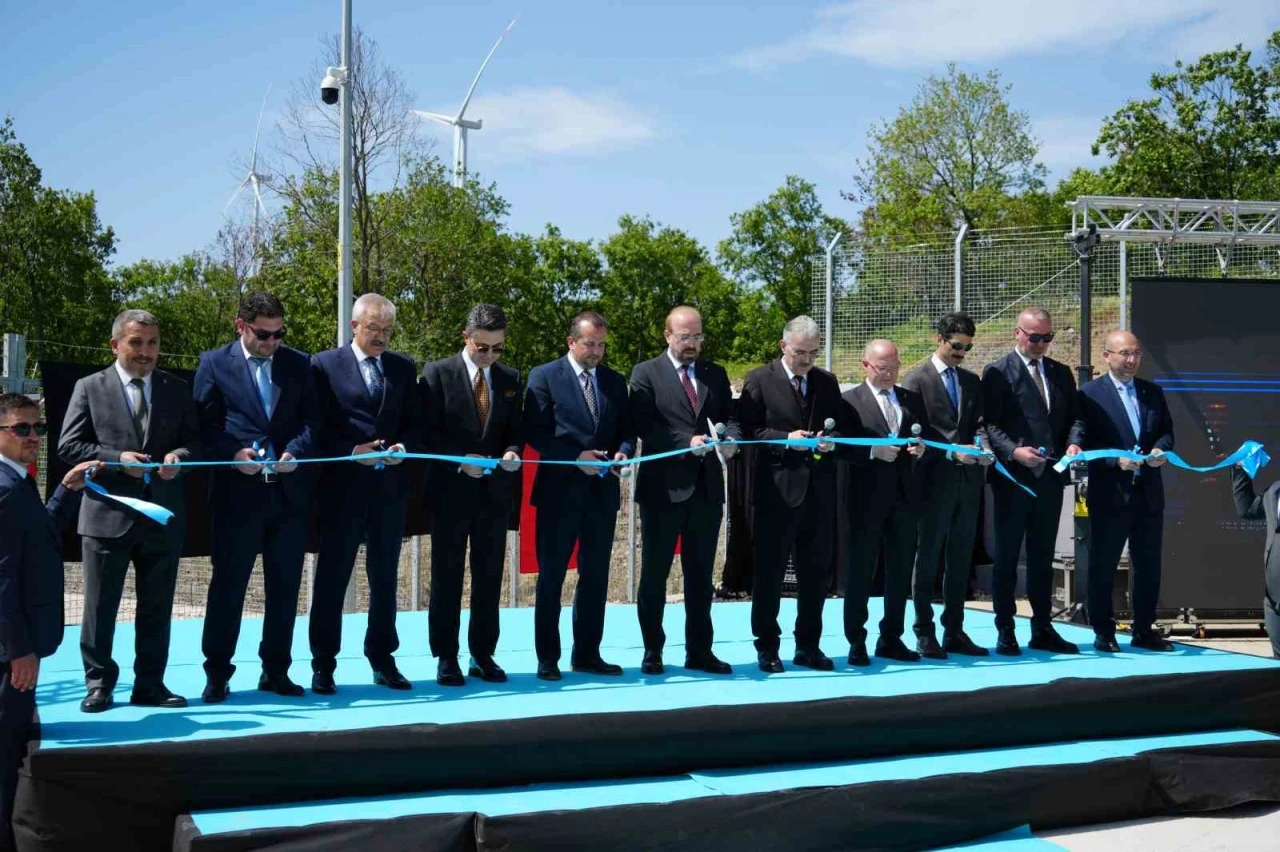 167 bin hanenin elektrik ihtiyacını karşılayacak enerji yatırımı hizmete açıldı
