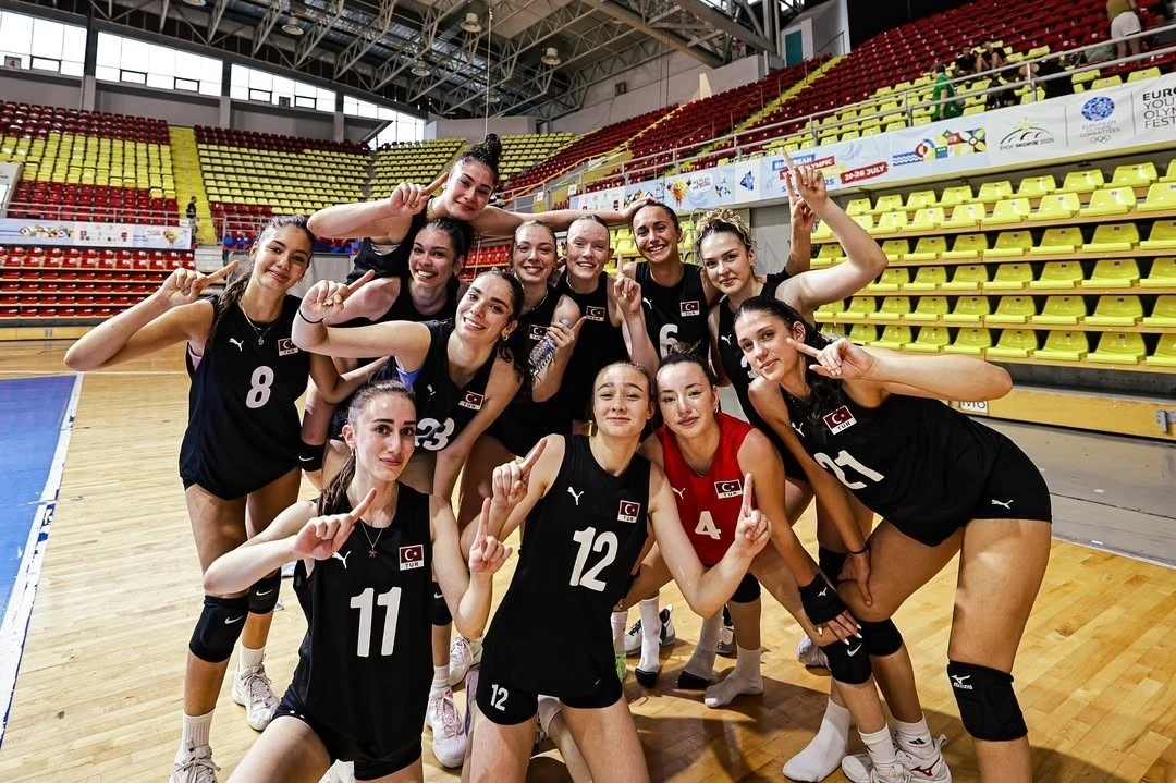 18 Yaş Altı Kız Voleybol Milli Takımı, tarihinde 3. kez EYOF şampiyonu
