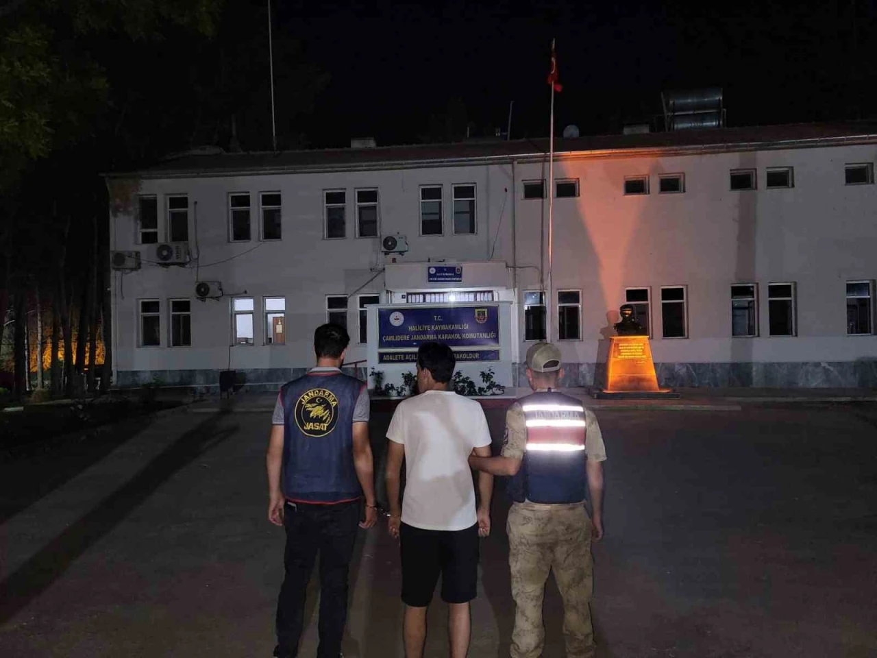 187 yıl kesinleşmiş hapis cezası bulunan şahıs yakalandı

