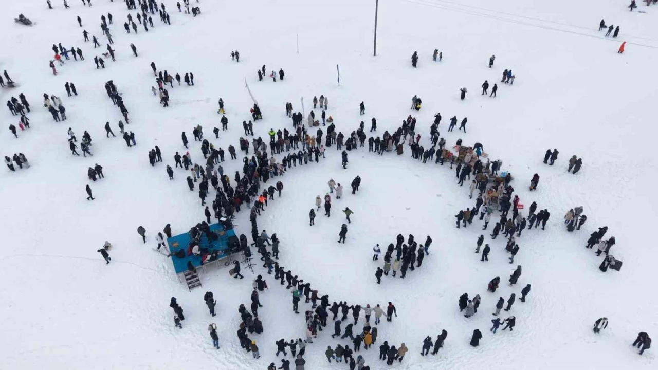 2 bin 400 rakımlı Aydıntepe Yaylası&rsquo;nda kış festivali coşkusu
