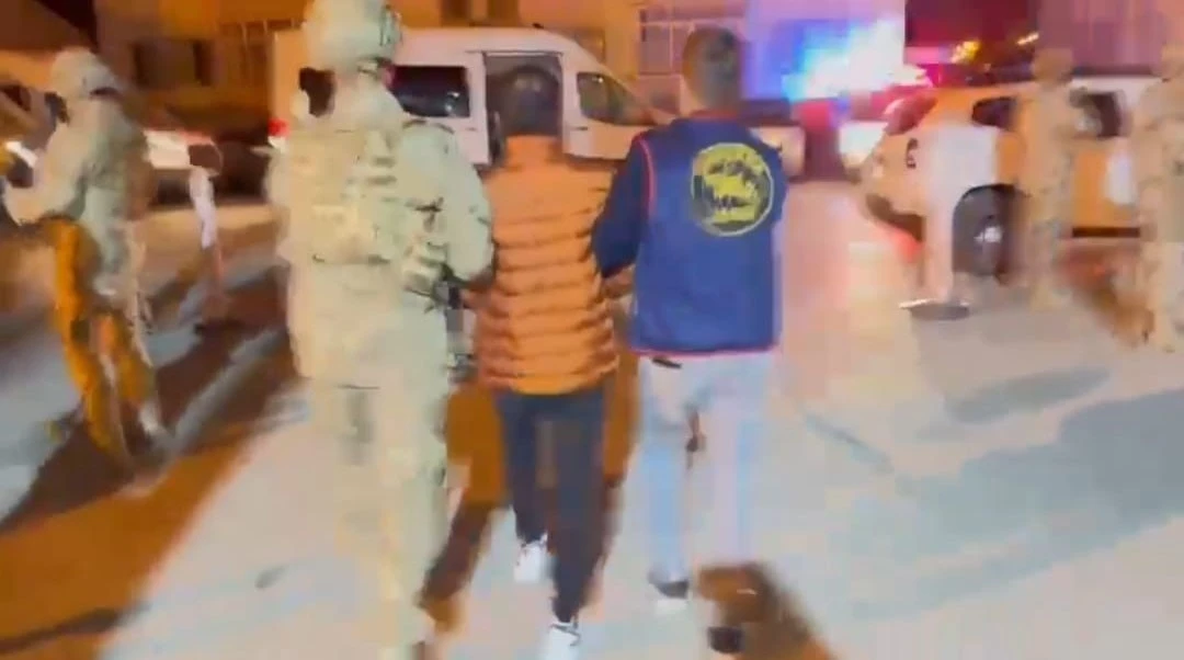 20 yıl hapis cezasıyla aranan şahıs çobanlık yaparken yakalandı
