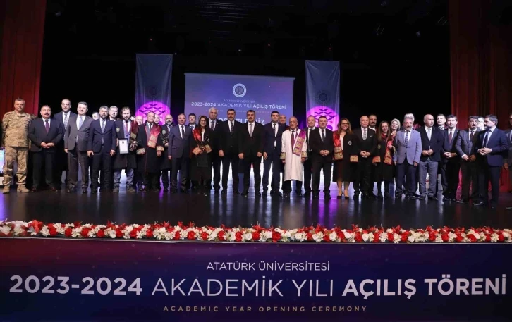 2023-2024 akademik yılı a&ccedil;ılış t&ouml;reni b&uuml;y&uuml;k katılımla ger&ccedil;ekleşti
