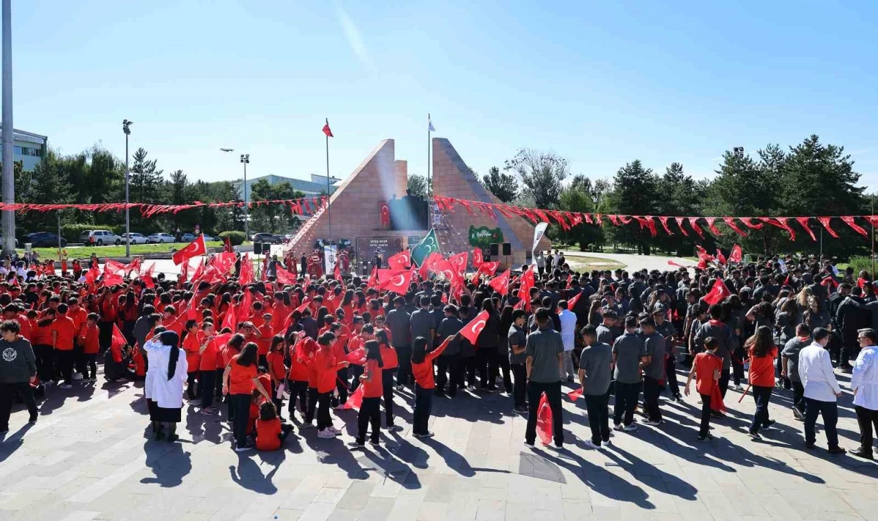 2025-2026 Eğitim öğretim yılına &quot;Yeşil Vatan&quot; temasıyla merhaba dediler

