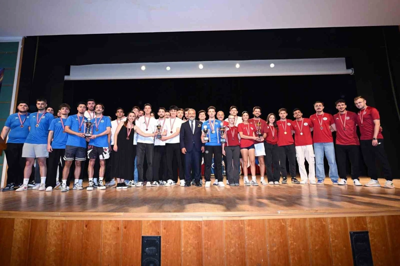 2026 Anadolu Üniversitesi Spor Ödülleri sahiplerin