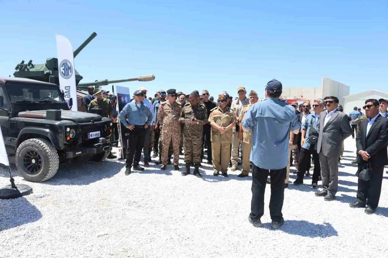 24 &uuml;lkenin askeri yetkilileri canlı izledi: TOLGA, kamikaze İHA ve dron saldırılarını başarıyla durdurdu
