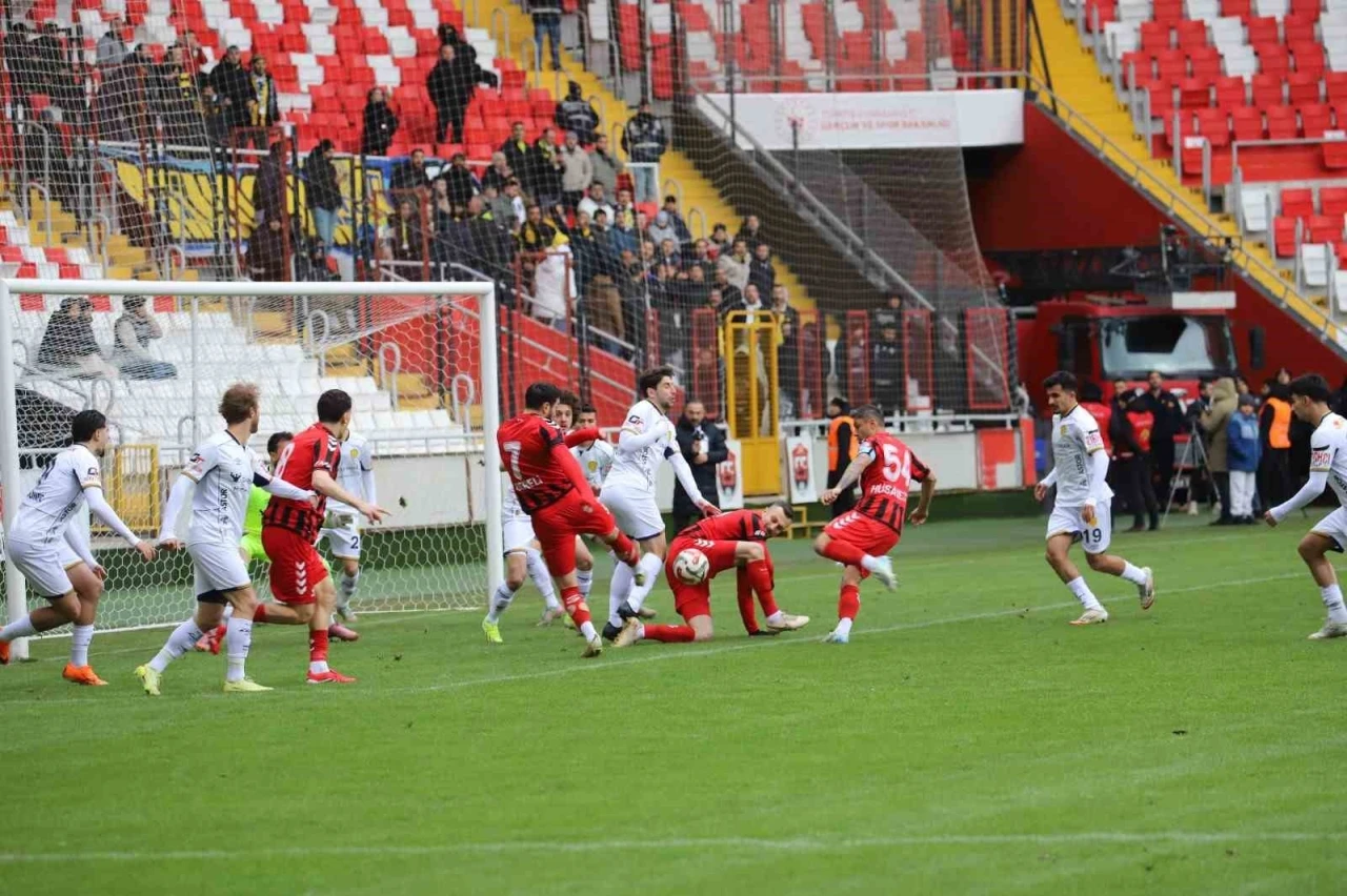24Erzincanspor kendi evinde Ankarag&uuml;c&uuml;&rsquo;ne 2-0 yenildi
