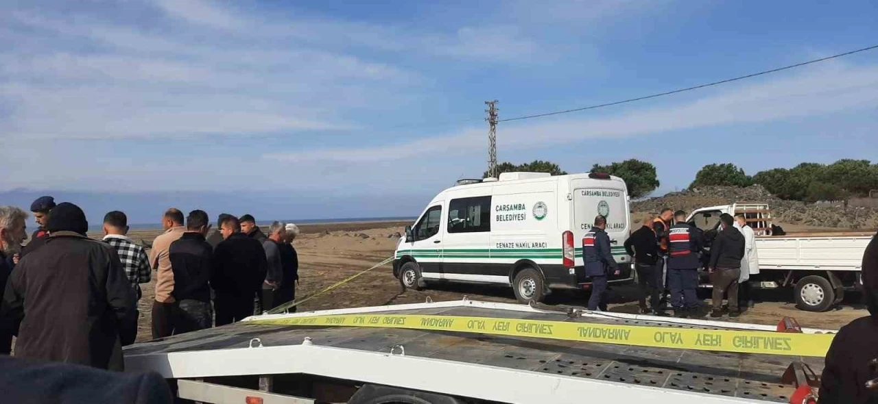 26 yaşındaki gen&ccedil; kamyonette &ouml;l&uuml; bulundu
