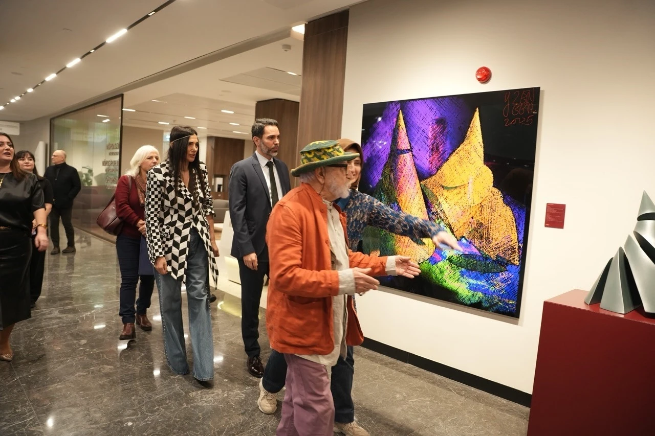 286 eserden oluşan Yılmaz Zenger koleksiyonu ziyarete a&ccedil;ıldı
