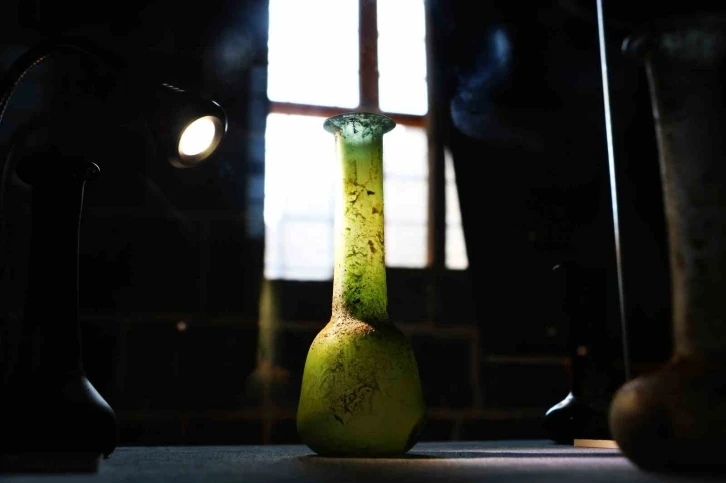 4 bin yıllık form&uuml;l ile yapılan kokular, doğduğu topraklarda sergilendi
