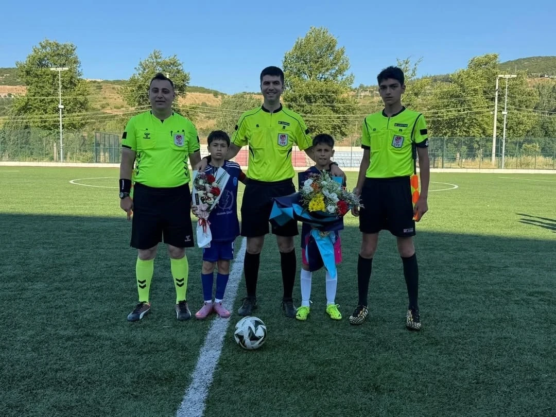 4 Eyl&uuml;lspor adını yarı finale yazdırdı
