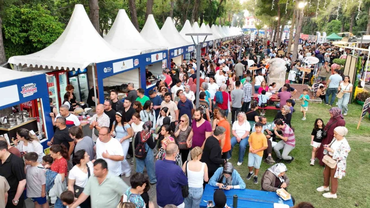 4. FoodFest Antalya Uluslararası Gastronomi Festivali dolu dolu geçiyor
