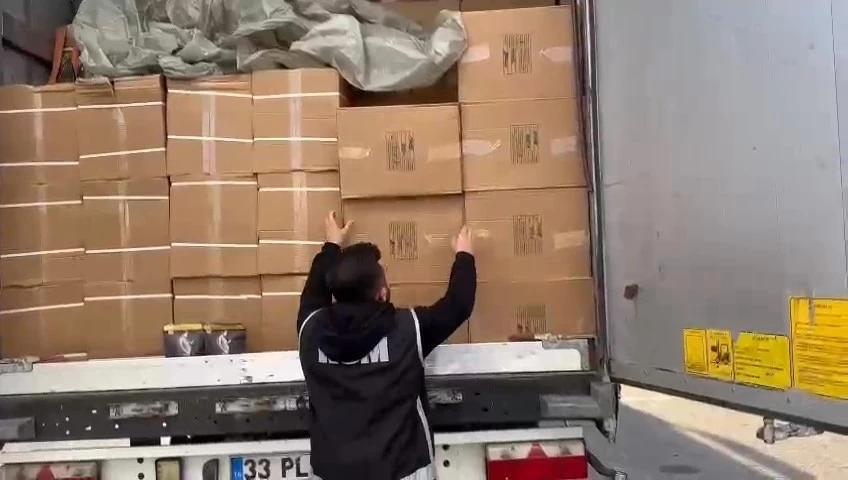 4 milyon TL değerinde 180 kilogram tütün ele geçirildi: 3 gözaltı
