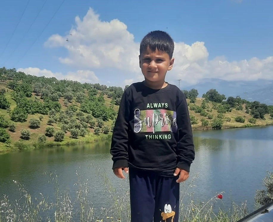 4 yaşındaki kayıp &ccedil;ocuk sulama havuzunda &ouml;l&uuml; bulundu

