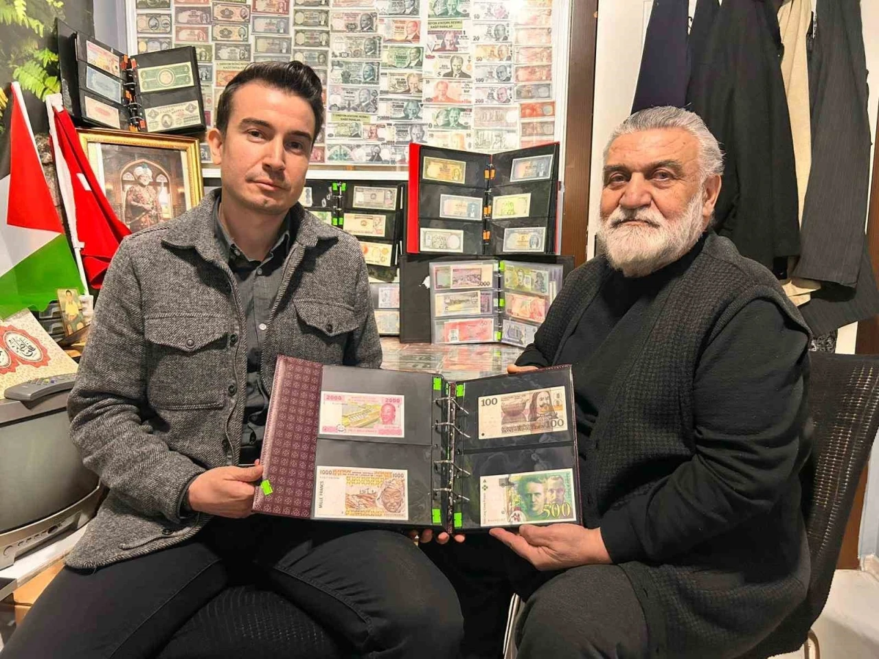 40 yıllık para koleksiyonu Gazze i&ccedil;in a&ccedil;ık artırmaya &ccedil;ıkıyor
