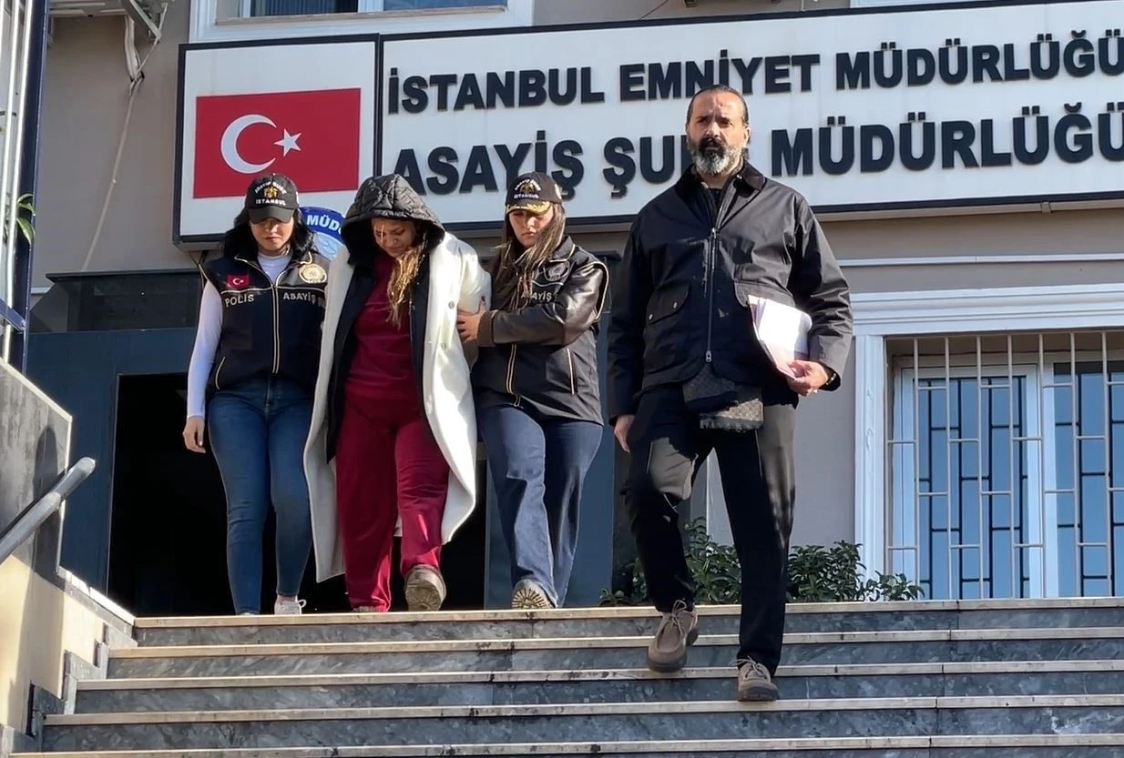 42 yıl hapis cezasıyla aranan firari Esenler&rsquo;de yakalandı
