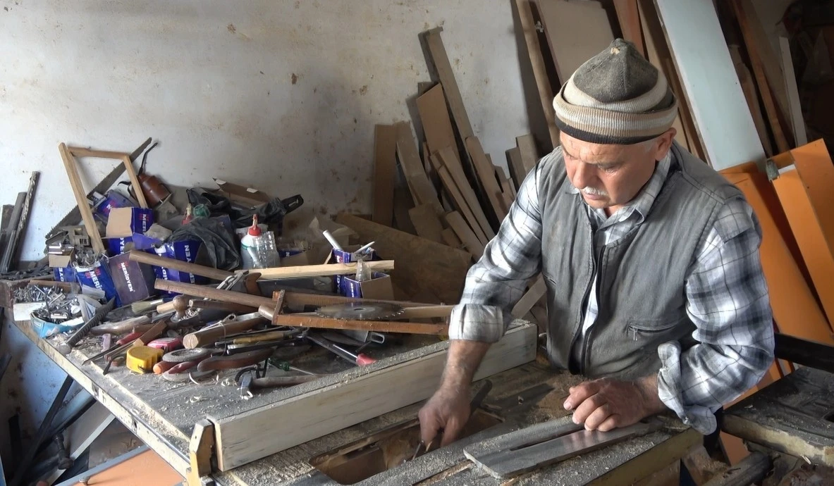 45 yıllık marangoz ustası çırak  bulamazsa işyerini kapatacak
