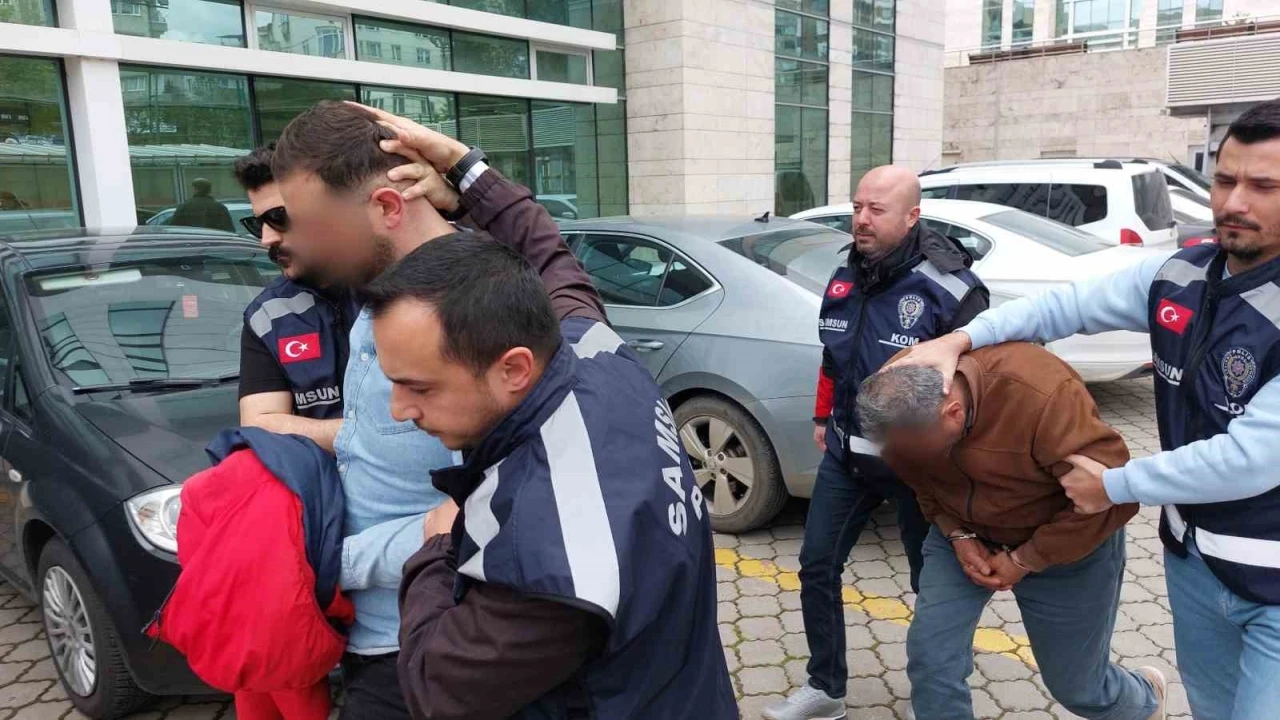 49 ilde düzenlenen operasyonda Samsun’da gözaltına alınan 2 kişi adliye sevk edildi
