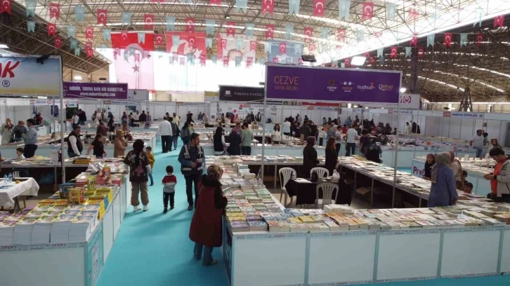 5. Aksaray kitap g&uuml;nleri başladı
