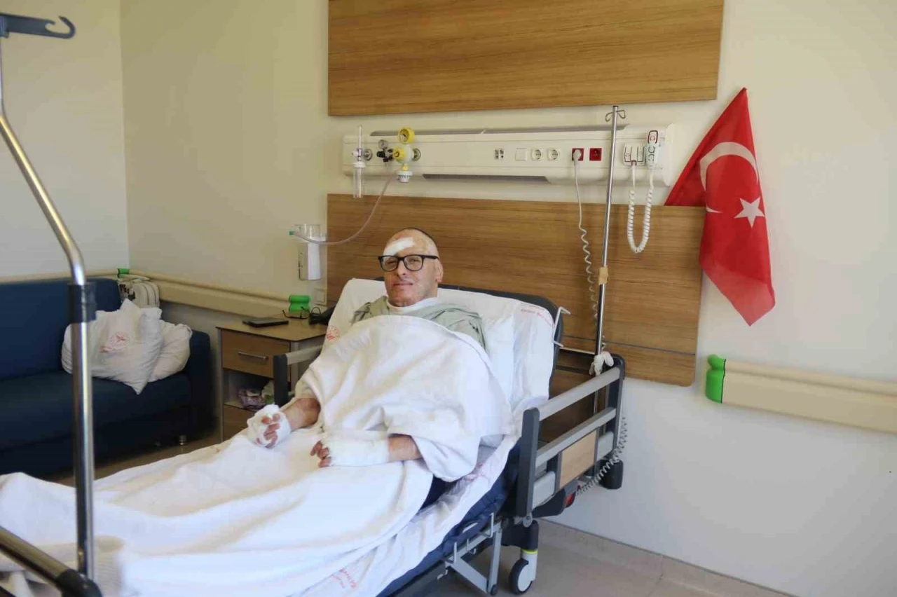 6 bin voltluk akıma kapılıp ölümden dönen Azerbaycanlı mühendis Eskişehir’de tedavi oldu