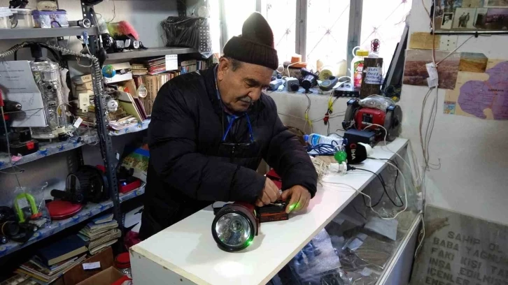 67’lik buluşçu, YHT hatları için lazerli anti güvenlik sistemi oluşturdu