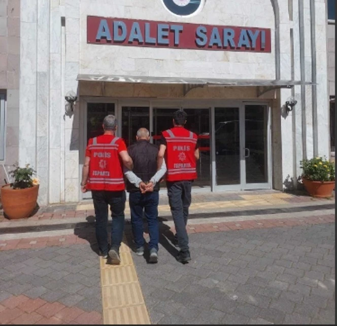 8 yıl hapis cezası ile aranan firari hükümlü yakalandı
