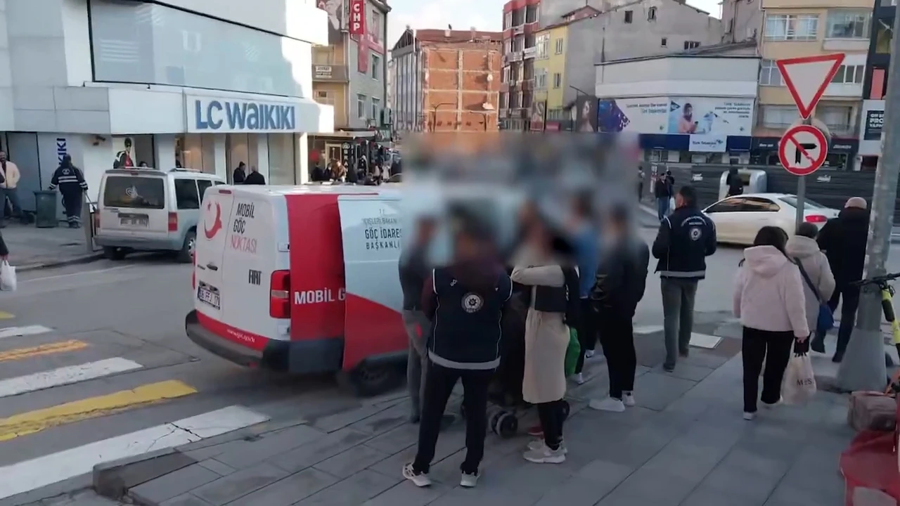 81 İlde G&ouml;&ccedil;men Ka&ccedil;ak&ccedil;ılığına B&uuml;y&uuml;k Operasyon