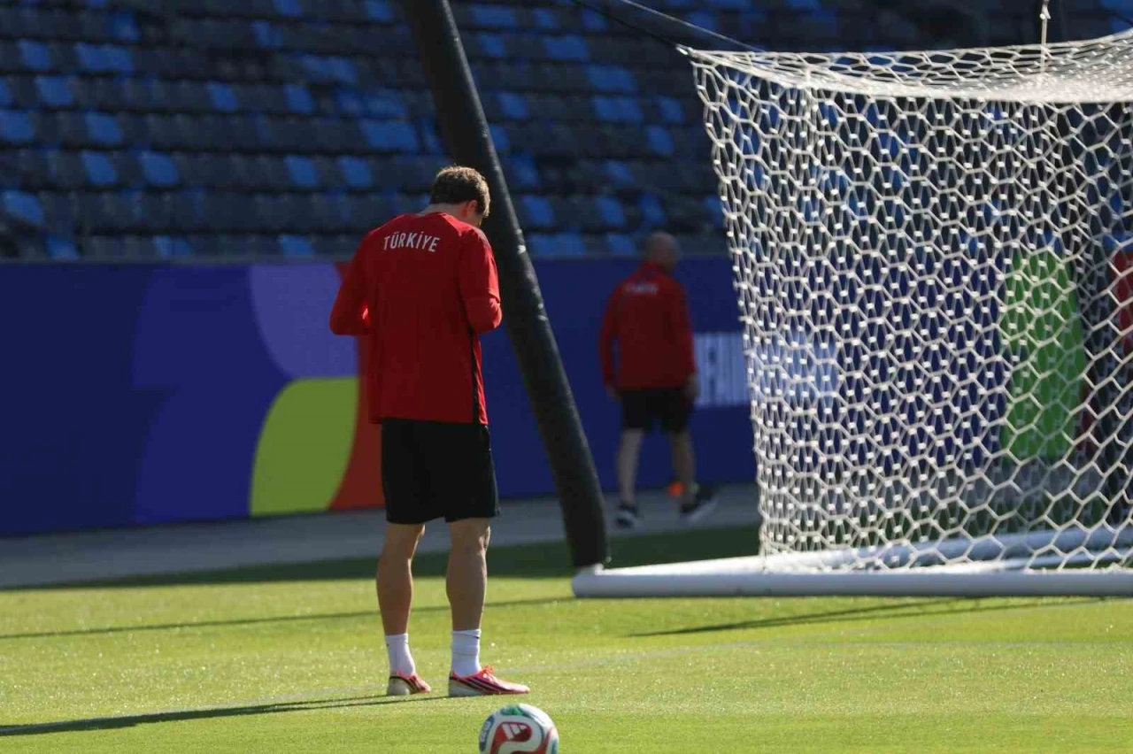 A Milli Futbol Takımı, ABD ma&ccedil;ı hazırlıklarını tamamladı
