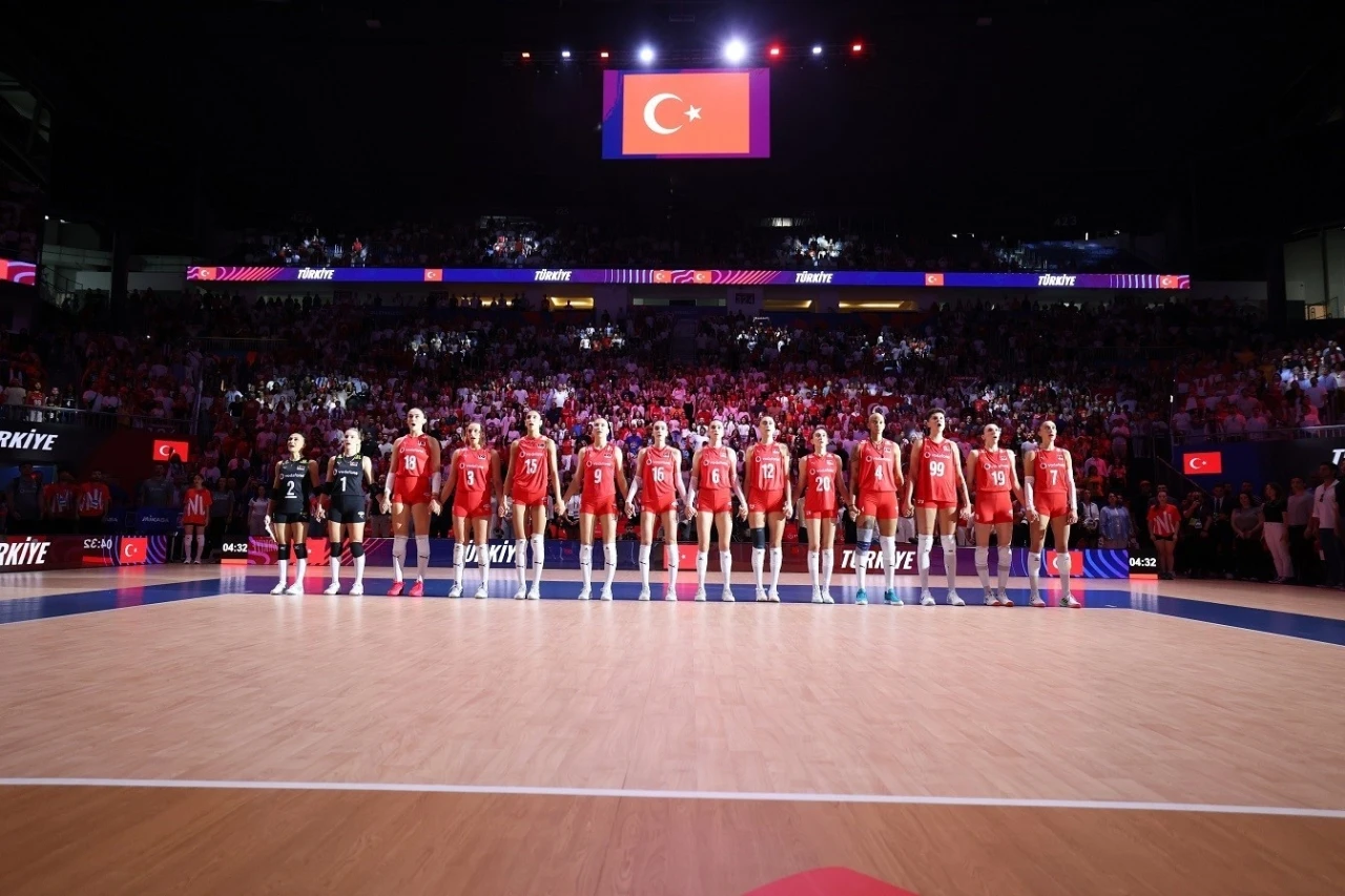 A Milli Kadın Voleybol Takımı, Polonya’ya gitti
