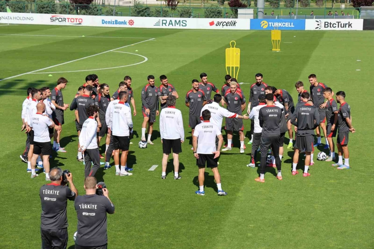 A Milli Takım, ABD maçının hazırlıklarına başladı

