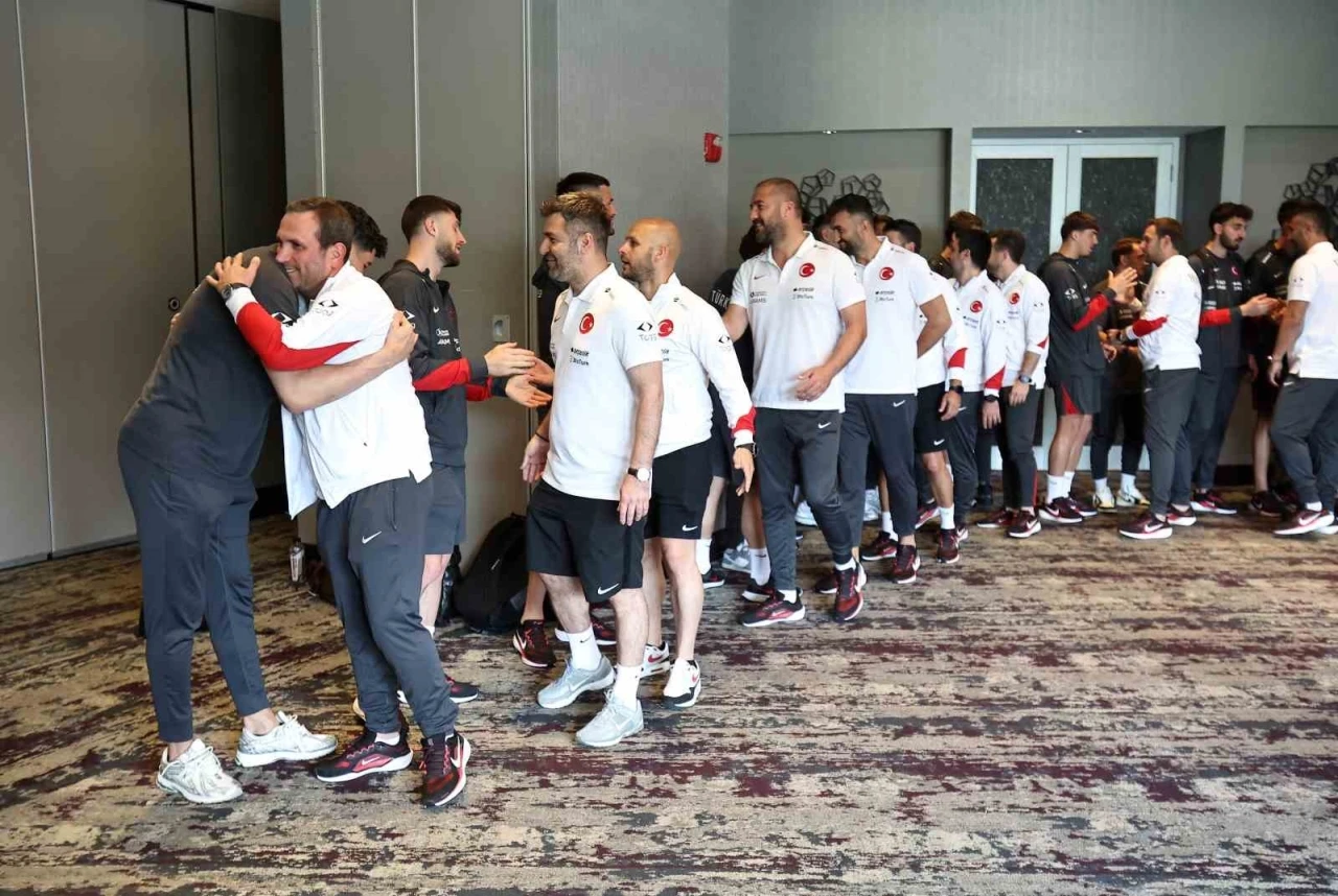 A Milli Takım’da bayramlaşma töreni yapıldı
