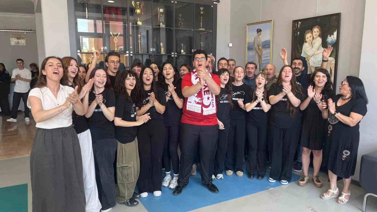 A Milli Takım’ın Dünya Kupası’ndaki marşı Bursalı öğrenciler