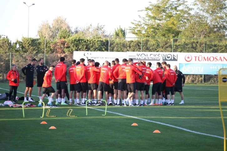 A Milli Takım, Letonya ma&ccedil;ı hazırlıklarına başladı
