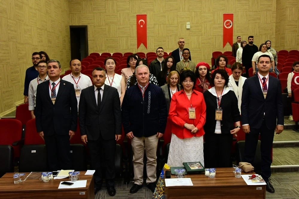 Abay ve Türk dünyasının dili, edebiyatı ve kültürü Kastamonu’da buluştu
