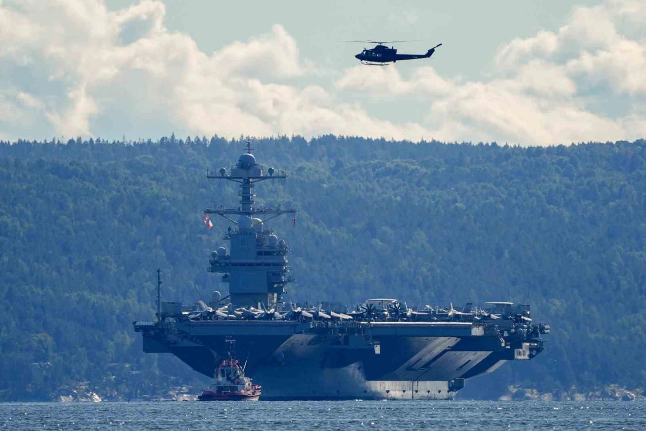 ABD, Güney Amerika’ya uçak gemisi konuşlandıracak
