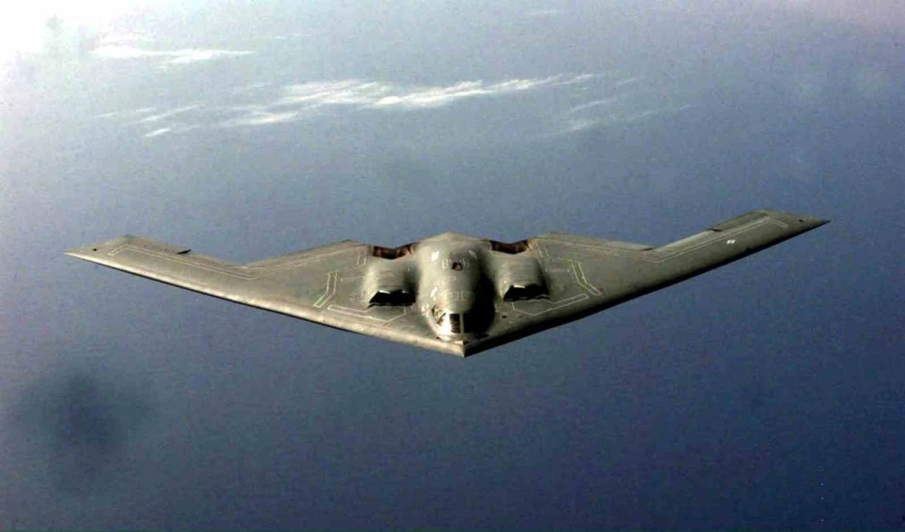 ABD’nin B-2 bombardıman uçaklarını Guam Adası’na taşıdığı iddiası
