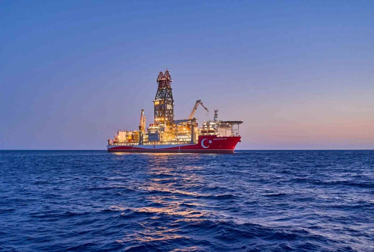 Abdülhamid Han Sondaj Gemisi Karadeniz görevinde 1 yılı tamamladı
