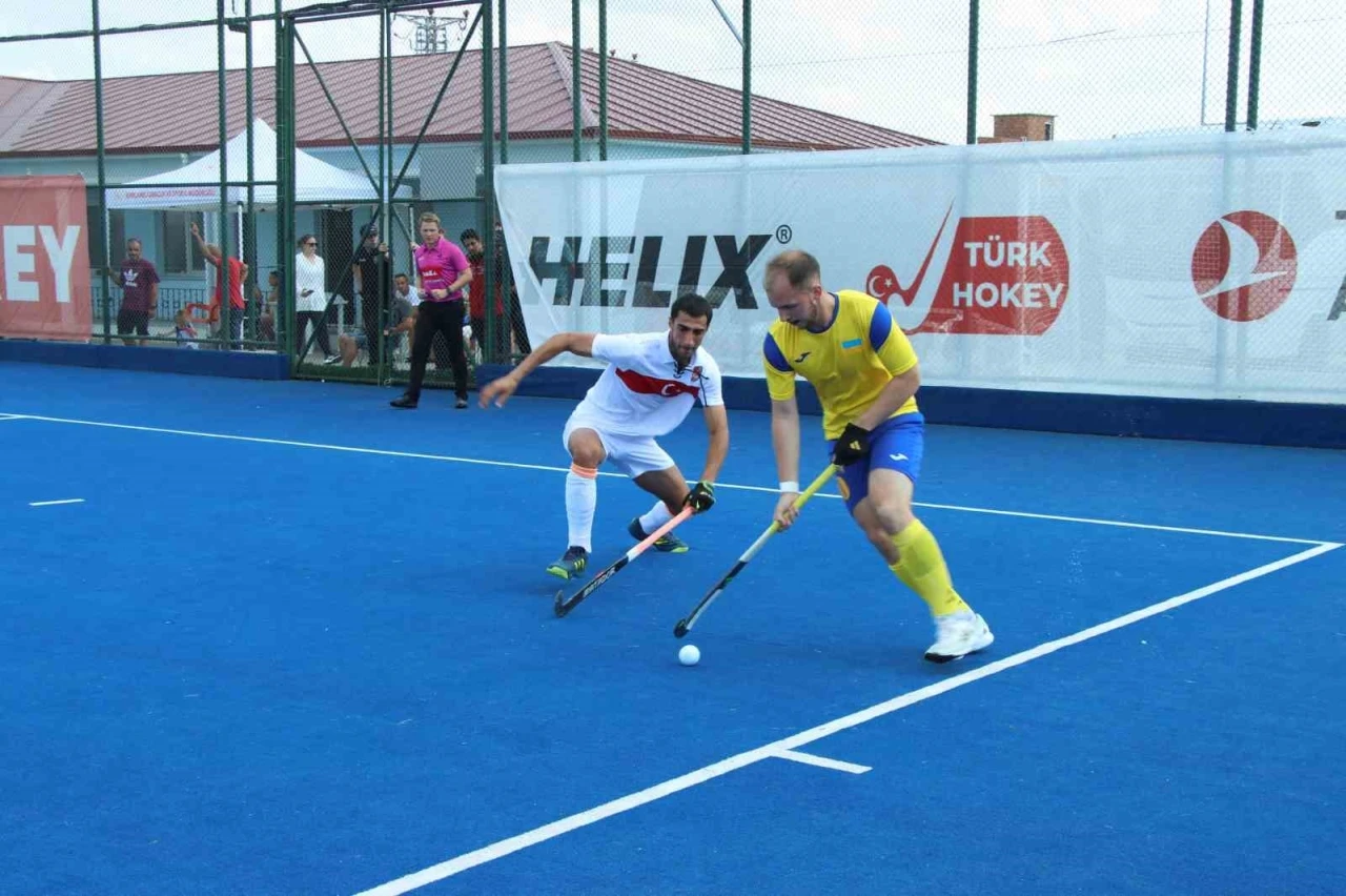 Açık Alan Hokeyi Erkekler Avrupa Şampiyonası 3’te Ukrayna şampiyon oldu
