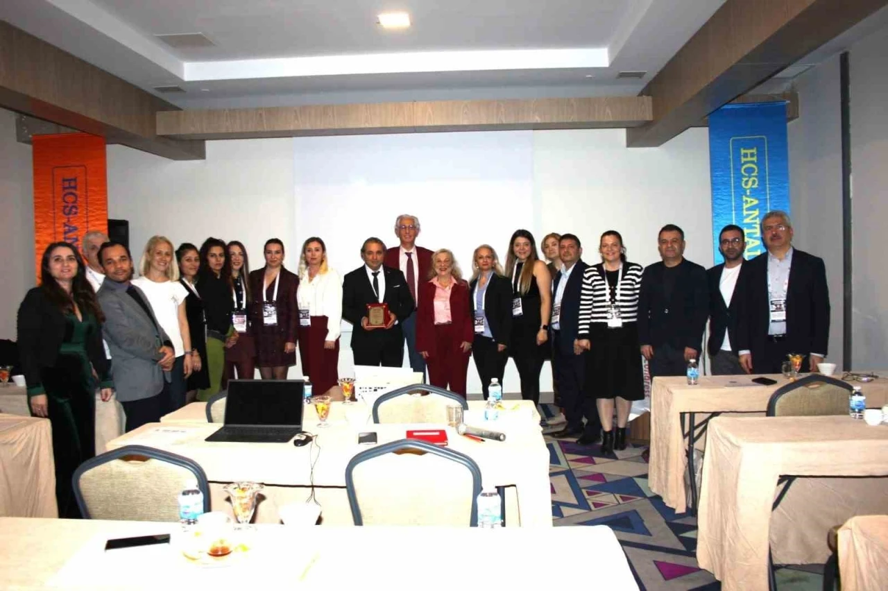 Acil tıp eğitiminde dijitalleşme &ccedil;alışmasına uluslararası kongrede &ouml;d&uuml;l
