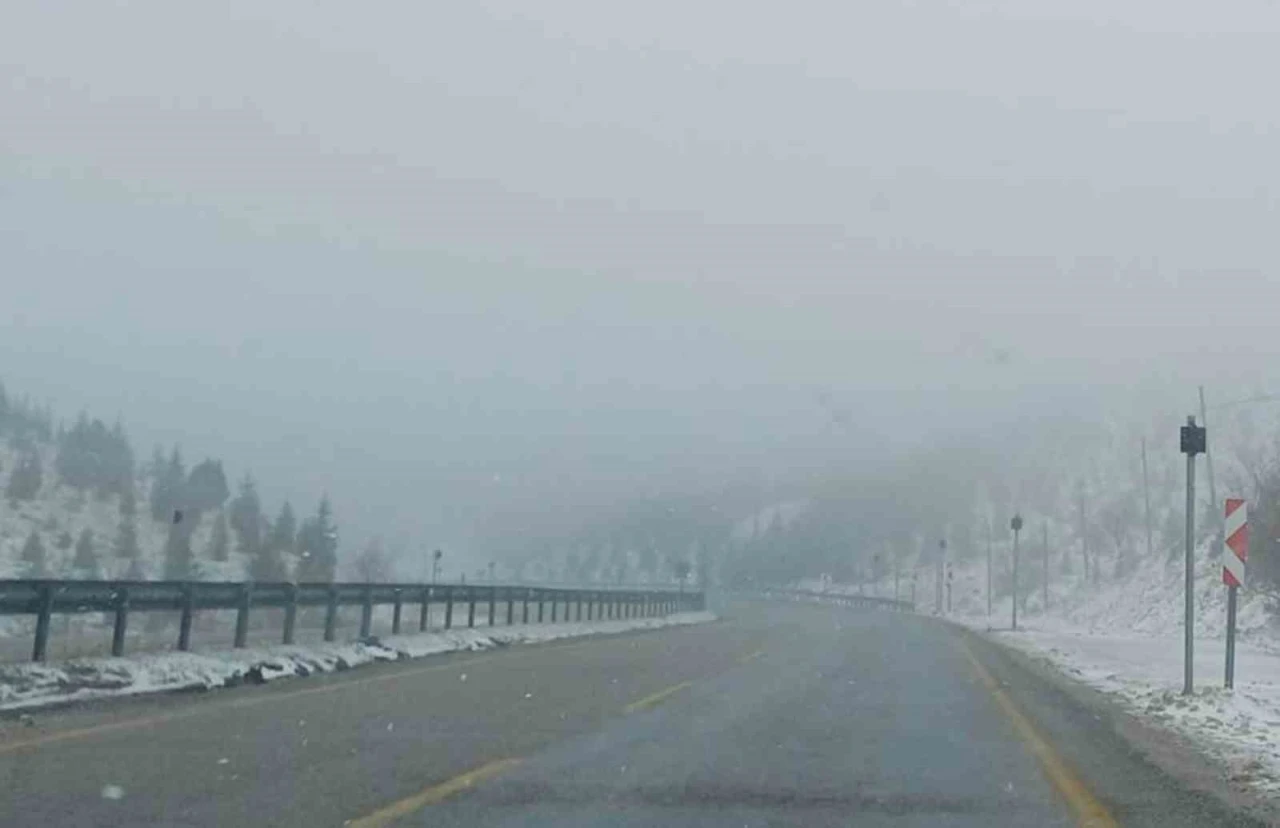 A&ccedil;ılan Sertavul Ge&ccedil;idi&rsquo;nde ulaşım kontroll&uuml; sağlanıyor
