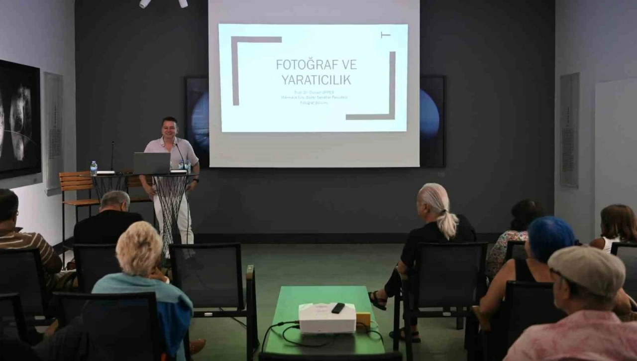 Ada Modern&rsquo;de fotoğraf sanatı farklı y&ouml;nleriyle mercek altına alındı
