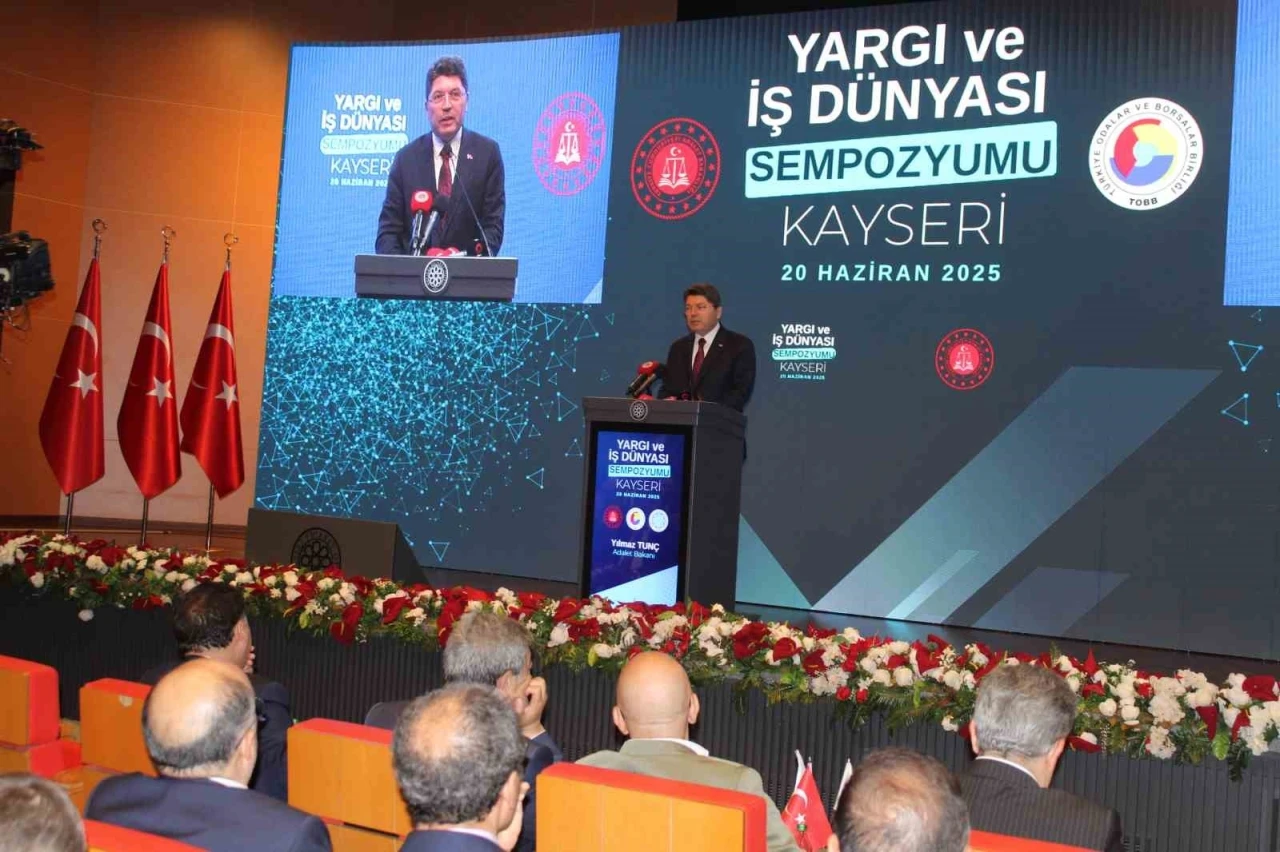 Adalet Bakanı Tunç: &quot;Ülkemizi karalamaya çalışanlar yargı camiamıza büyük haksızlık ediyor&quot;
